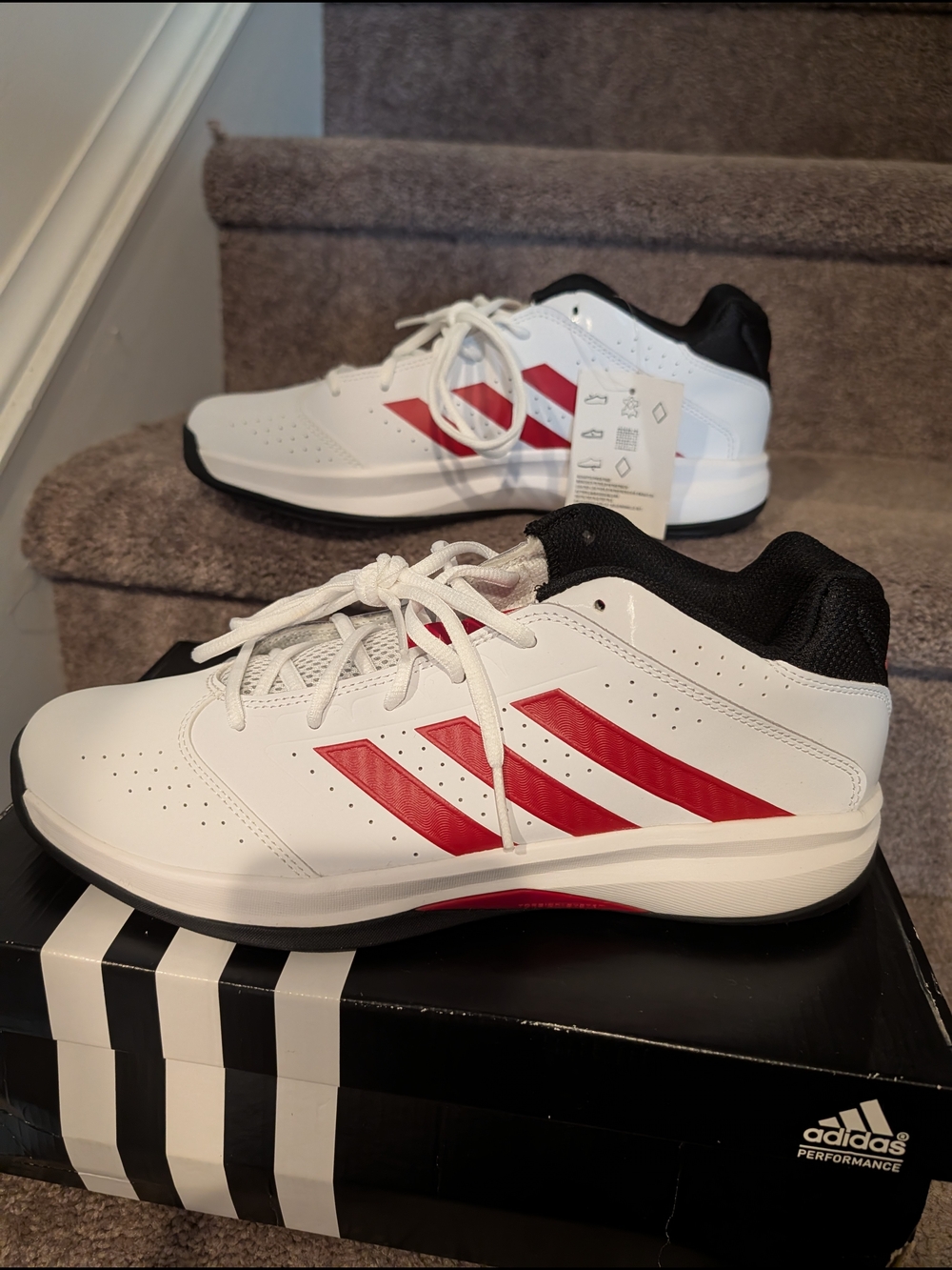 adidas Men's White and Red Isolation 2 Low-Top Shoes Sz 10.5